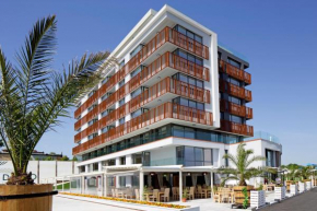 Sea View Apartment In PARADISO
